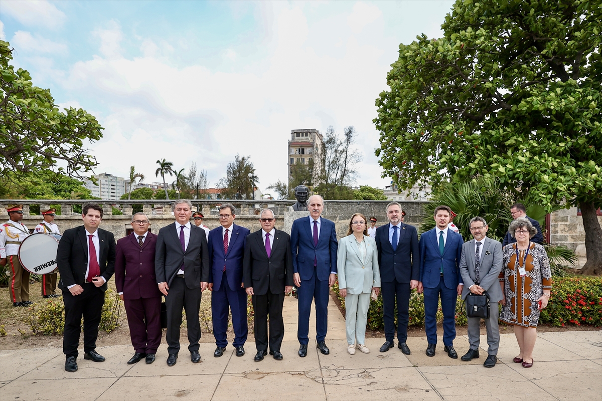 TBMM Başkanı Kurtulmuş, Havana’daki Atatürk Anıtı’nı ziyaret etti