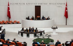 TBMM (AA) – TBMM Genel Kurulu, Meclis Başkanvekili Sırrı Süreyya