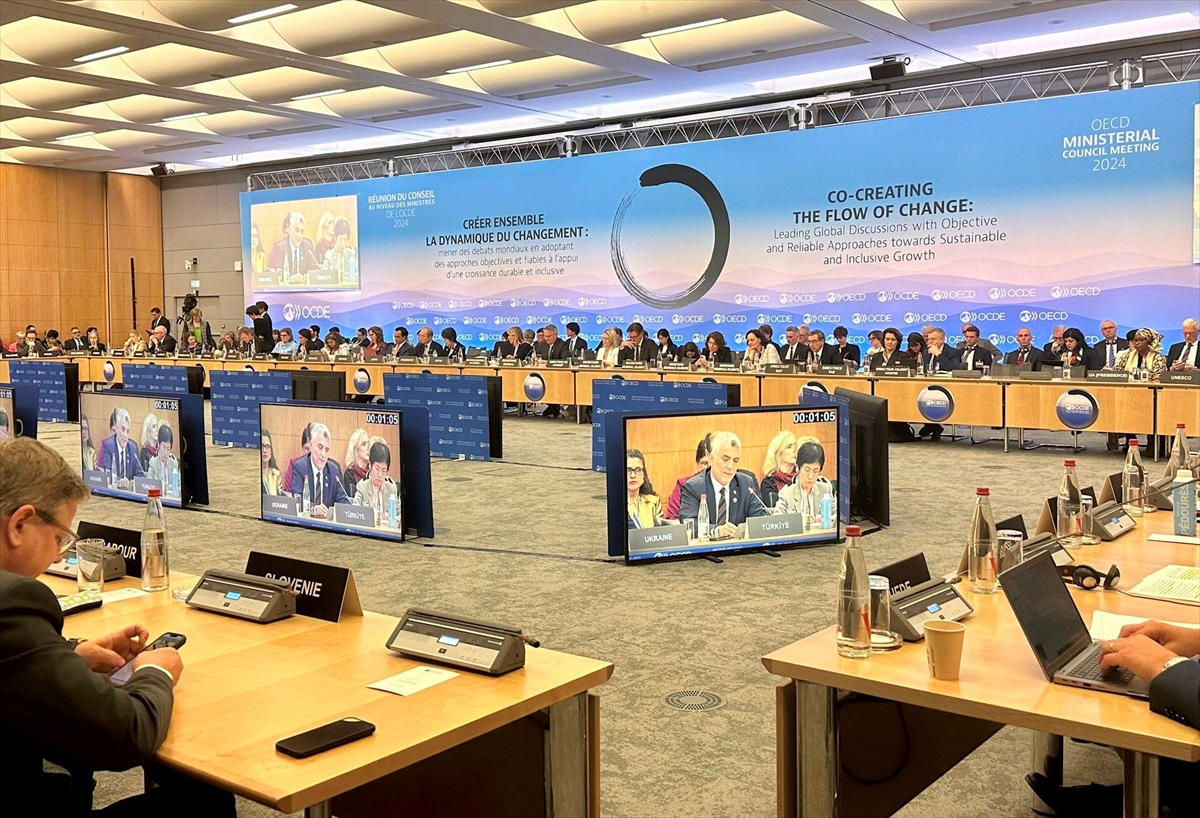 Bakanlar Bolat ve Şimşek, OECD Bakanlar Toplantısı Açılış Oturumu’na katıldı