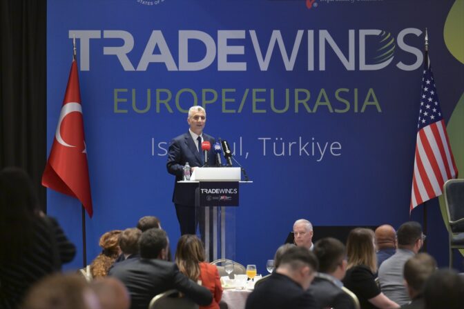 Ticaret Bakanı Bolat, “Trade Winds Europe/Eurasia” forumunda konuştu