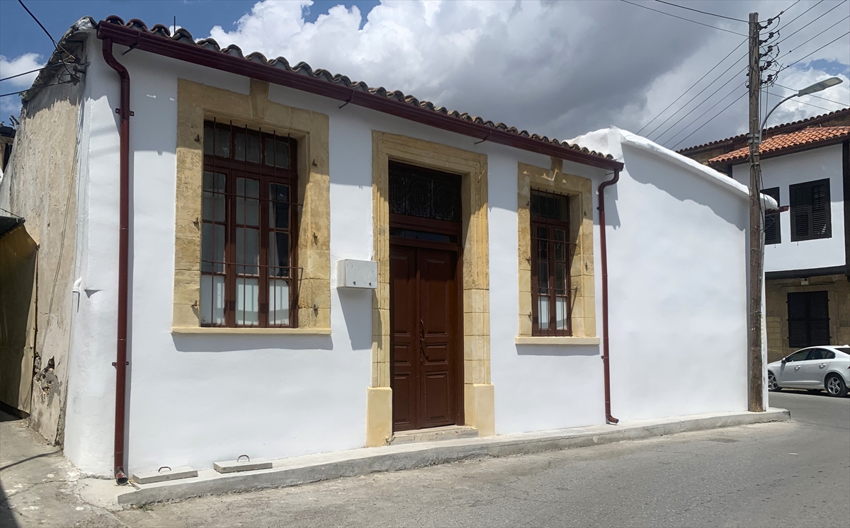 TİKA, Lefkoşa'daki tarihi evlerin dış cephelerinde yenileme çalışmalarını tamamladı