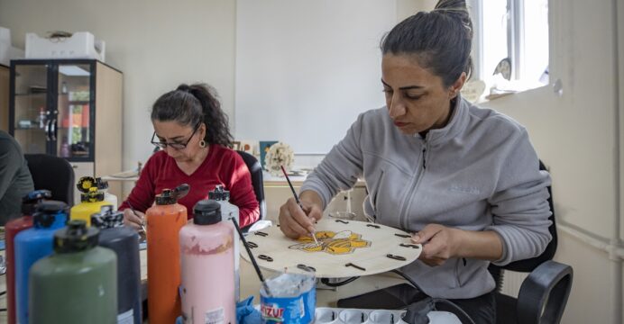 Tunceli'de kadınlar aile destek merkezi sayesinde meslek öğreniyor