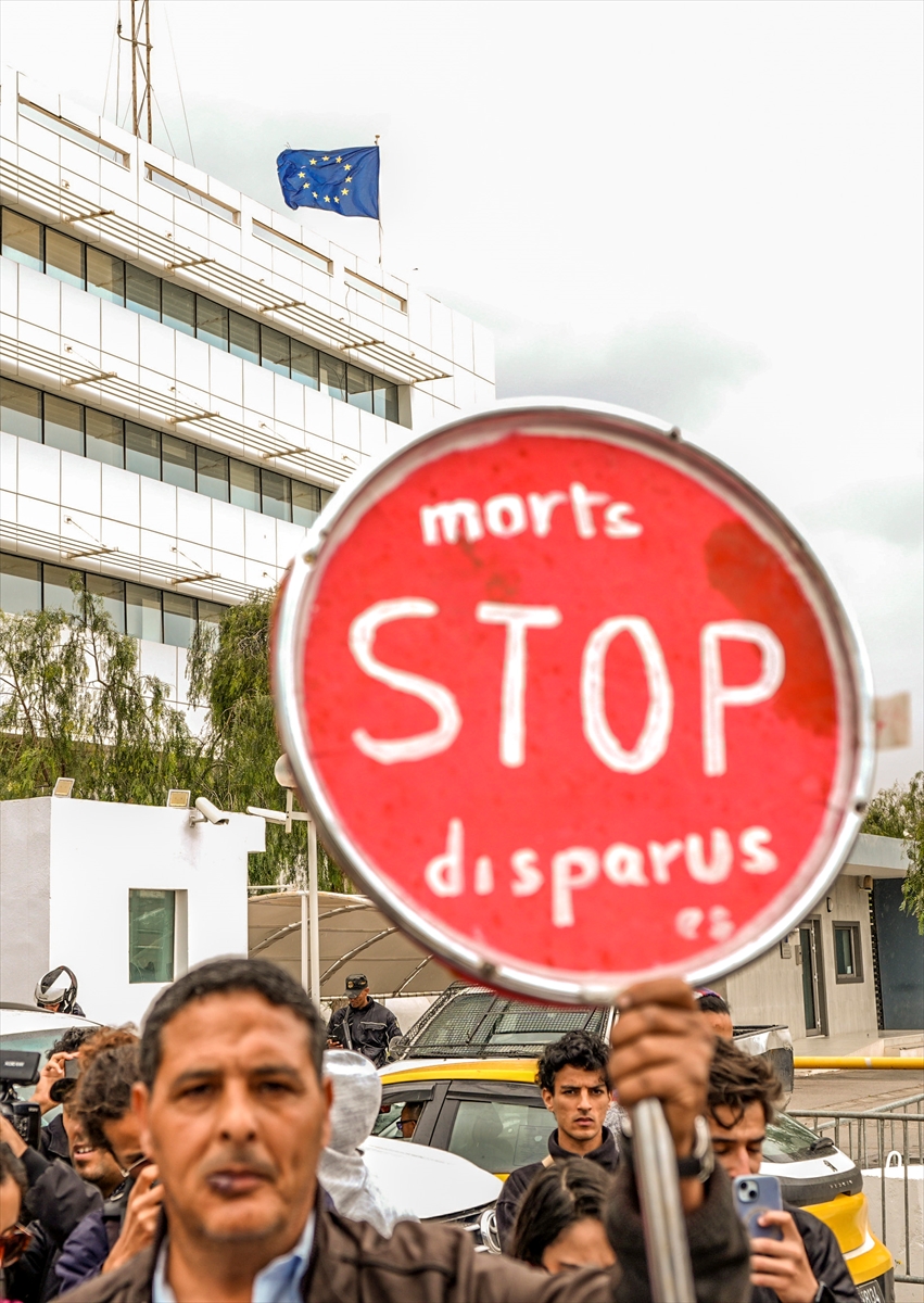 TUNUS (AA) – Tunus’ta Avrupa’nın düzensiz göç politikalarını protesto için