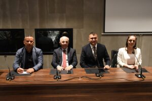 PRİZREN (AA) – Kosova'nın güneyindeki Prizren şehrinde Türk ve Kosovalı