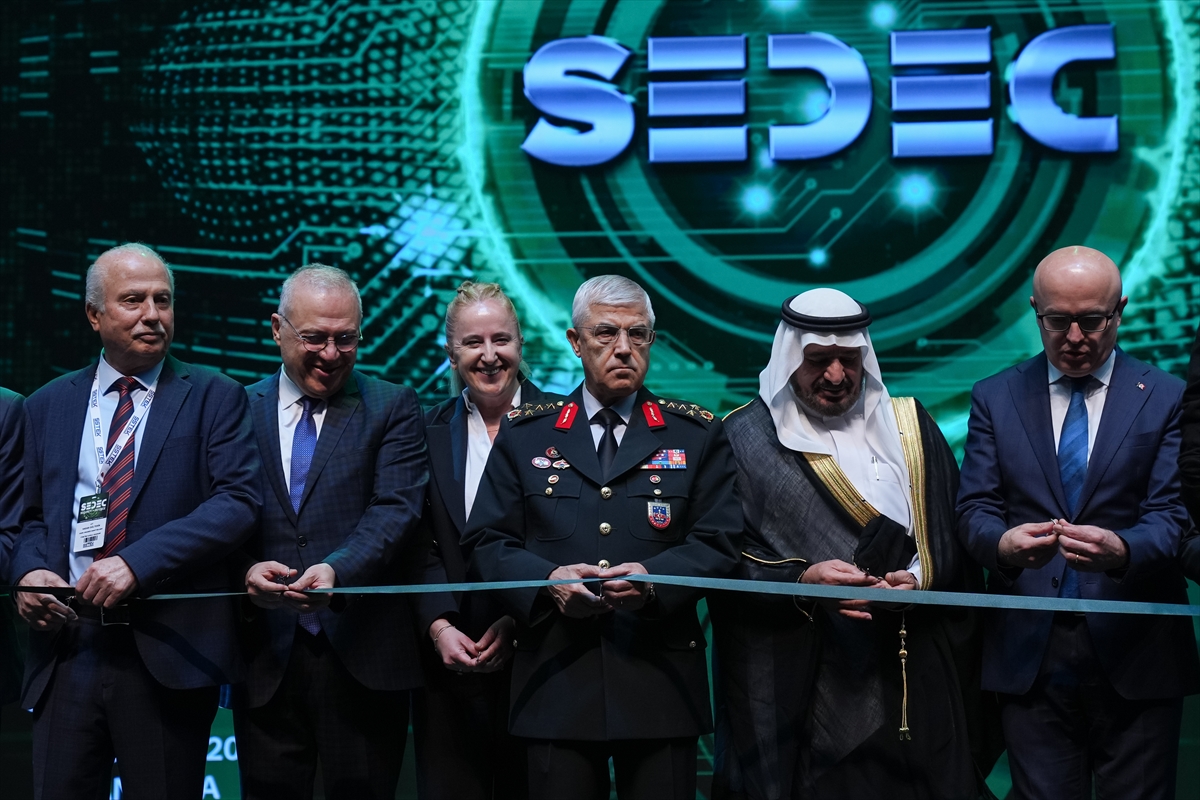 Türkiye'nin ilk ve tek ana yurt güvenliği fuarı SEDEC başladı