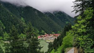 TRABZON (AA) – Türkiye'nin önemli turizm merkezlerinden Trabzon'un Çaykara ilçesindeki