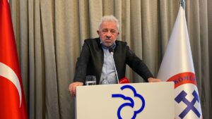 - "Biz 3. Lig'de de mücadele ederiz. Biz, Ankaraspor-Nazilli Belediyespor