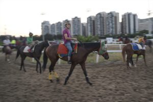 İSTANBUL (AA) – At yarışlarında 98. Gazi Koşusu öncesi jokey