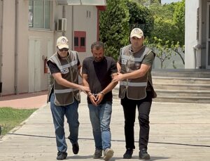 ADANA (AA) – Adana'nın merkez Çukurova ilçesinde, bir koyuna sürüden