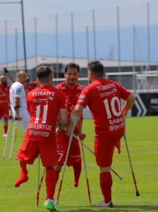 ANKARA (AA) – Ampute Milli Futbol Takımı, Avrupa Şampiyonası'nın yarı