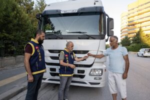 ANKARA (AA) – Ankara Emniyet Müdürlüğü ekipleri, Ankara'da gasbedilen tırı