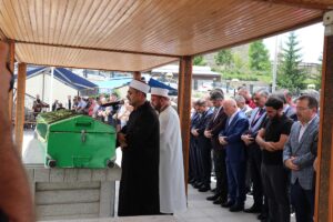 ERZURUM (AA) – Milli Eğitim Bakanı Yusuf Tekin, Erzurum'da 65