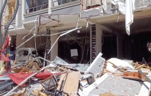 - Doğal gaz kaynaklı olduğu değerlendirilen patlamada 20'den fazla kişi