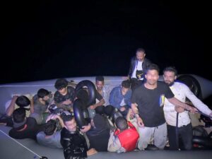 ÇANAKKALE (AA) – Çanakkale'nin Ayvacık ilçesi açıklarında motor arızası nedeniyle