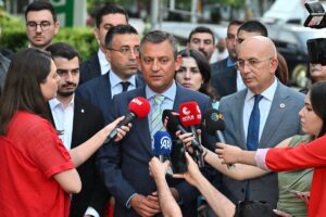 ANKARA (AA) – CHP Genel Başkanı Özgür Özel, eski Genel