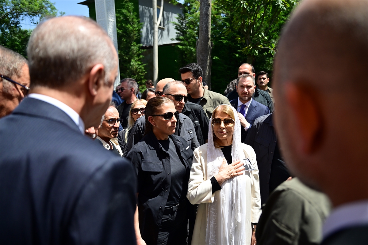 Cumhurbaşkanı Erdoğan, Özer Uçuran Çiller'in cenaze törenine katıldı:
