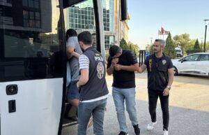 EDİRNE (AA) – Edirne'de "Sibergöz-46" operasyonu kapsamında gözaltına alınan 35