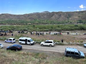 ELAZIĞ (AA) – Elazığ'ın Palu ilçesinde Murat Nehri'nde kaybolan 14