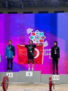 ANKARA (AA) – Özbekistan'da düzenlenen 17 Yaş Altı Asya Halter