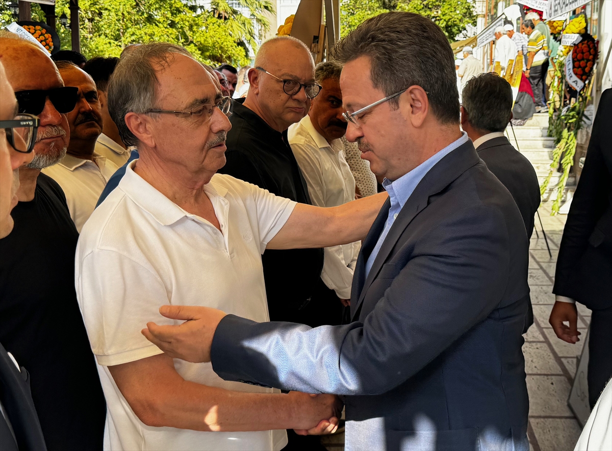 Eski Çevre Bakanı Akçalı'nın vefat eden eşi toprağa verildi
