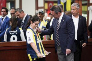 İSTANBUL (AA) – Fenerbahçe Kulübünde Kurban Bayramı dolayısıyla geleneksel bayramlaşma