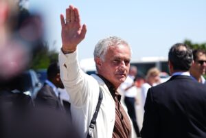 İSTANBUL (AA) – Portekizli dünyaca ünlü teknik direktör Jose Mourinho,