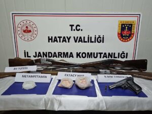 HATAY (AA) – Hatay'ın merkez Antakya ilçesinde düzenlenen uyuşturucu operasyonunda
