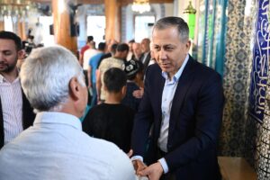 - "Özellikle mazlum coğrafyalarda zulüm altında inim inim inleyen Gazzeli,