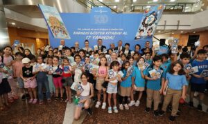 İSTANBUL (AA) – Türkiye İş Bankası, "Karneni Göster, Kitabını Al"