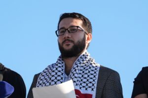 İSTANBUL (AA) – Üsküdar'da toplanan bir grup, İsrail'in Gazze'ye yönelik