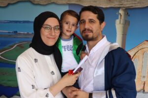 KIRKLARELİ (AA) – Kırklareli Üniversitesi Hukuk Fakültesinden mezun olan Veysel