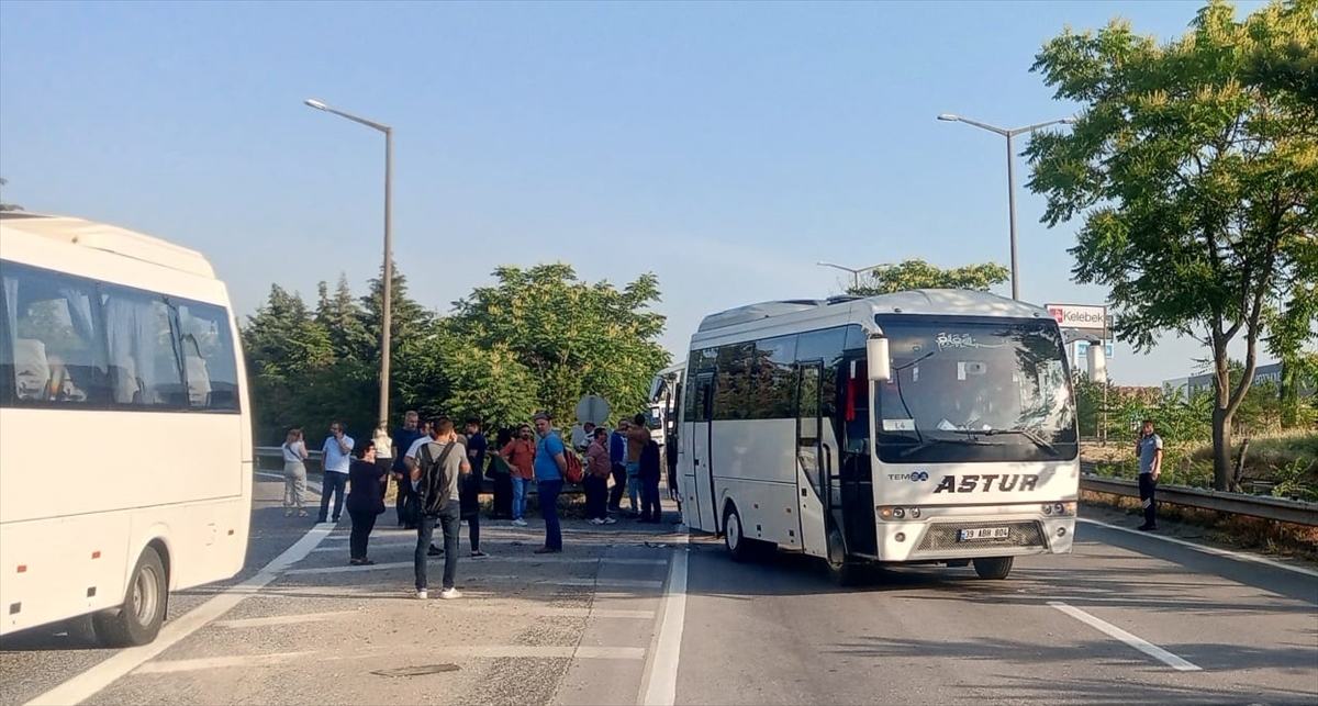 Kırklareli'nde zincirleme trafik kazasında 19 kişi yaralandı