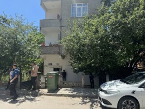 KOCAELİ (AA) – Kocaeli'nin Körfez ilçesinde boşanma aşamasındaki karısı ile