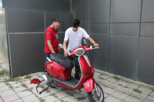 KÜTAHYA (AA) – Kütahya'da üniversite kampüsünde sahipsiz köpeklerin neden olduğu