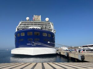 MUĞLA (AA) – Malta bayraklı "Marella Discovery" adlı kruvaziyer, Muğla'nın