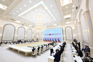 TAŞKENT (AA) – Özbekistan Cumhurbaşkanı Şevket Mirziyoyev ve Moğolistan Cumhurbaşkanı