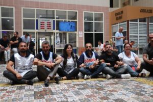 ADANA (AA) – Seyhan Belediyesi memurları, Tüm Bel-Sen arasında süren