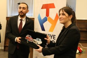 - "Girişimcilik, TEKNOFEST ve burs programlarıyla insan yetiştirmeye çalışıyoruz. Orada