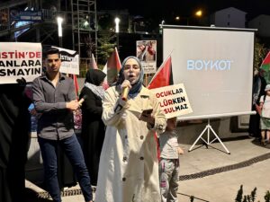 TRABZON (AA) – Trabzon'un Ortahisar ilçesinde, İsrail'in Gazze'ye yönelik saldırılarına