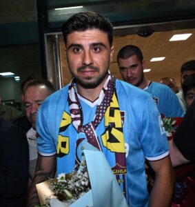 TRABZON (AA) – Trabzonspor Kulübünün transfer görüşmelerine başladığı Ozan Tufan,