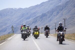 TUNCELİ (AA) – Tunceli'de, Vali Bülent Tekbıyıkoğlu'nun öncülüğünde bir araya