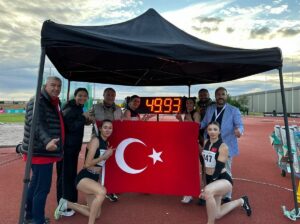 ANKARA (AA) – Türkiye Özel Sporcular 4×100 Metre Kadın Bayrak