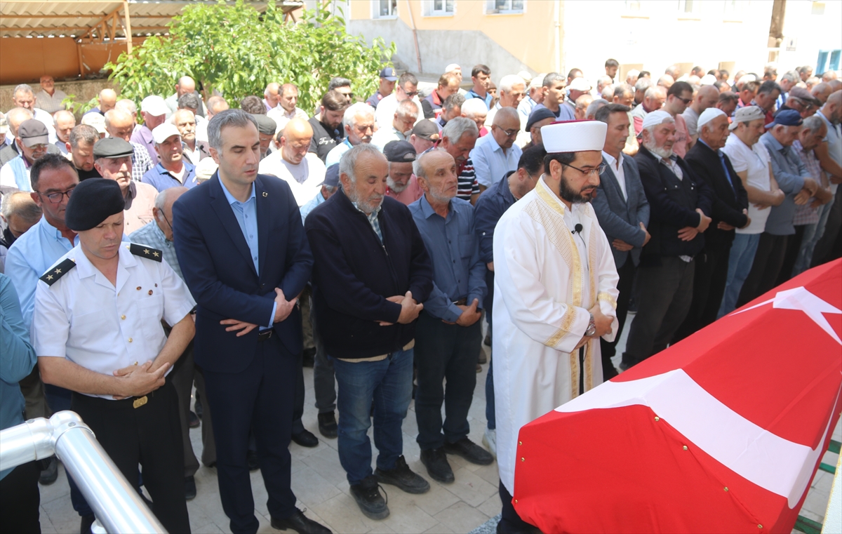 Vefat eden Kore gazisi Celep Amasya'da son yolculuğuna uğurlandı