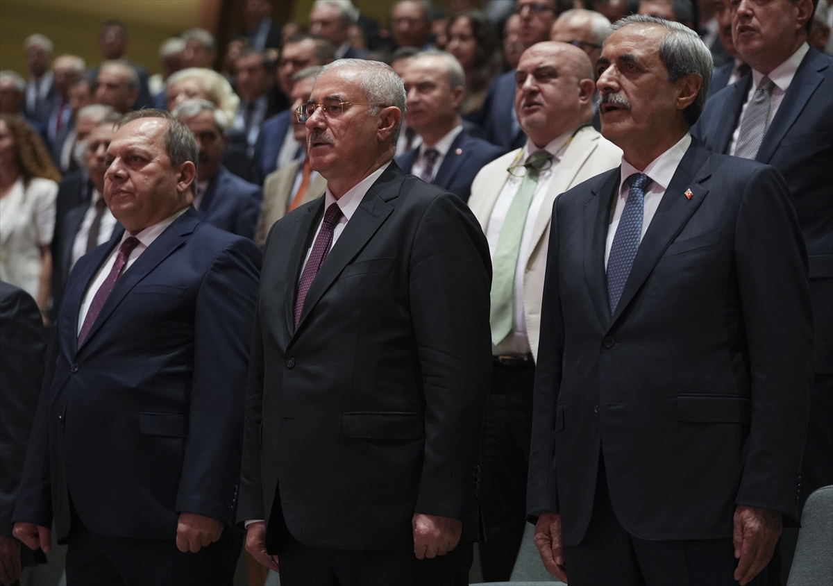 Yargıtay Cumhuriyet Başsavcılığına seçilen Şentürk mazbatasını alarak göreve başladı