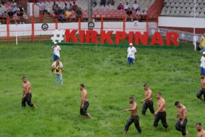 EDİRNE (AA) – 663. Tarihi Kırkpınar Yağlı Güreşleri, ön eleme