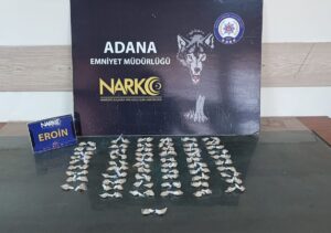 ADANA (AA) – Adana'da polisin düzenlediği uyuşturucu operasyonunda gözaltına alınan