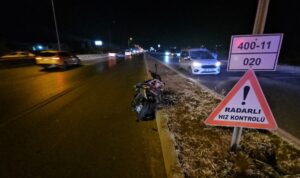 ANTALYA (AA) – Antalya'nın Manavgat ilçesinde otomobille çarpışan motosikletin sürücüsü
