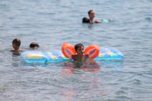 ANTALYA (AA) – Antalya'da etkili olan sıcak hava ve nemden