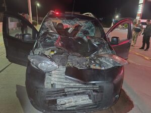 BATMAN (AA) – Batman'da düğünden çıkan yayalara hafif ticari aracın