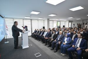 - "Devlet ticaretteki vurgunculuğa, ahlaksızlığa göz yummamalı, seyretmemeli, gereği neyse